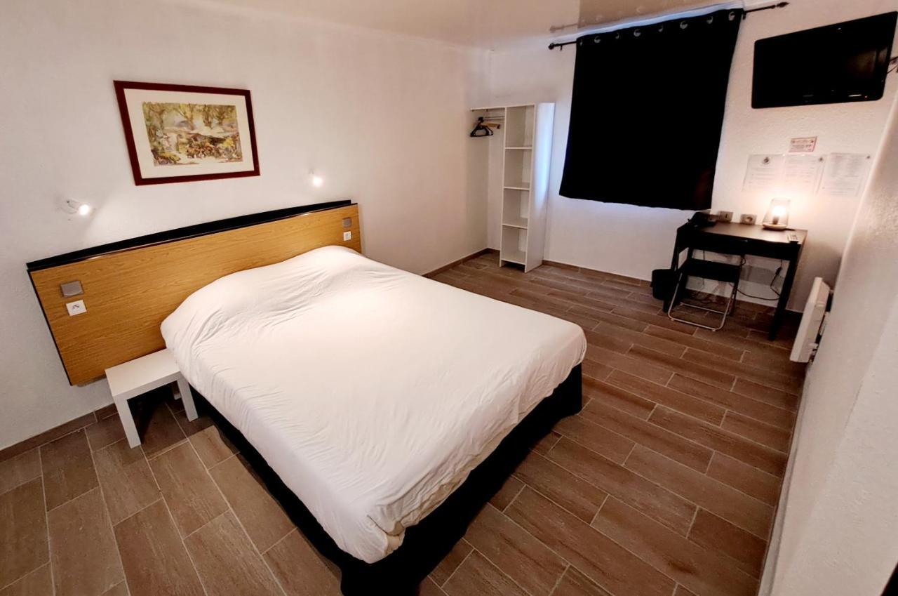 Crystal Hotel Saint Denis Basilique Luaran gambar
