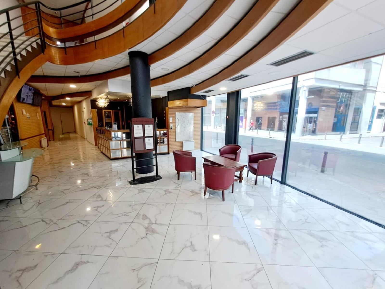 Crystal Hotel Saint Denis Basilique Luaran gambar