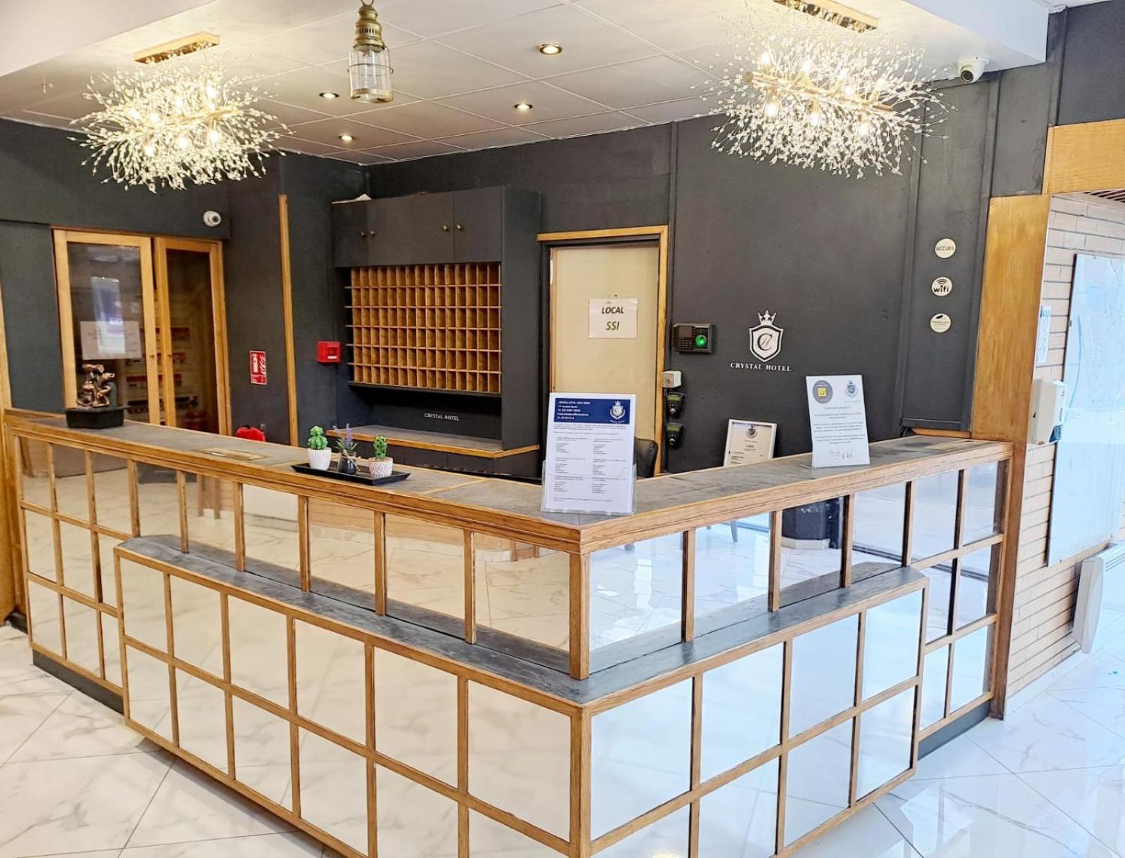 Crystal Hotel Saint Denis Basilique Luaran gambar