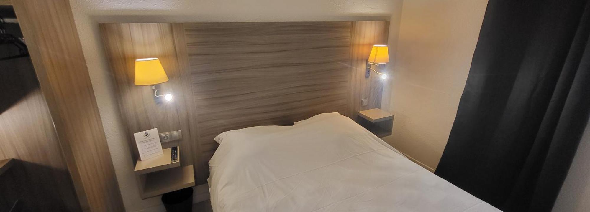 Crystal Hotel Saint Denis Basilique Luaran gambar